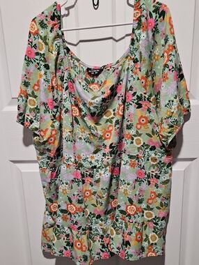 BloomChic Floral Tunic in Mint Multi